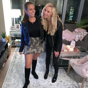 Meet your Posher, Laurel